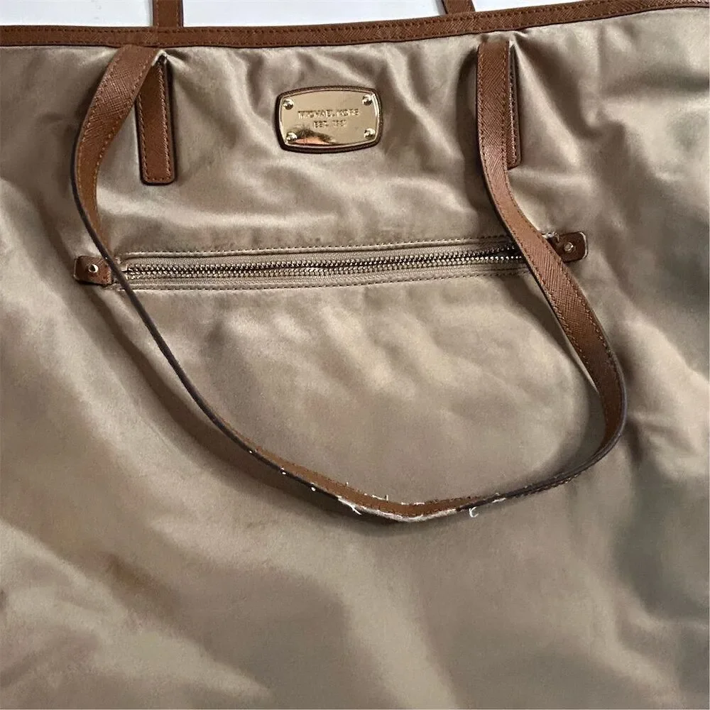 Michael Kors Kempton Nylon Large Pocket Tote Bag Neutral Women's Casual FLAWED‎ - Picture 5 of 16